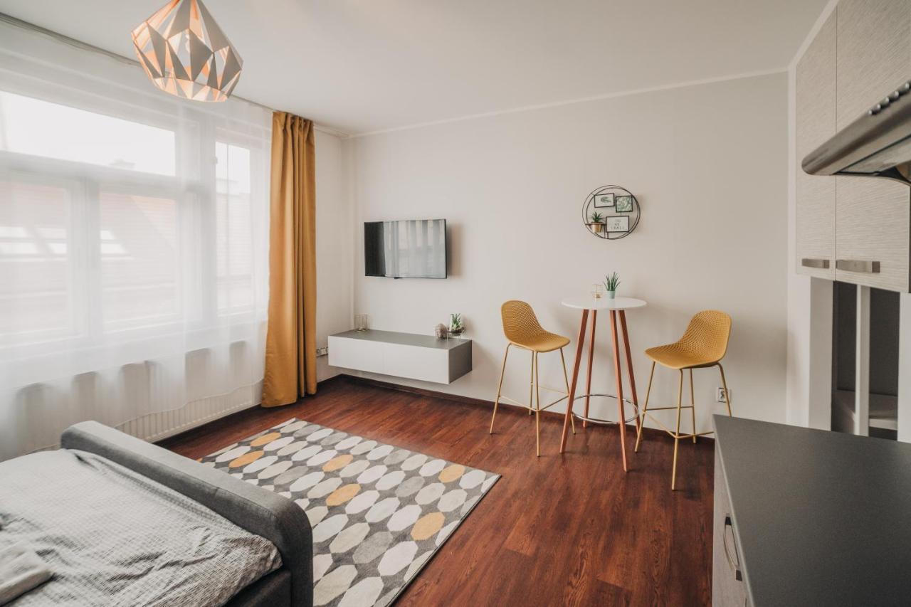 Citybeat Apartments, 400M From The Square Pilsen Exterior foto