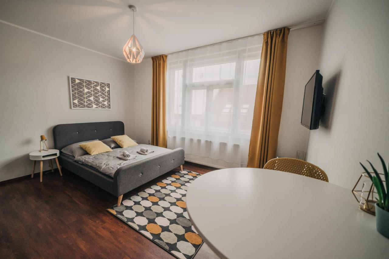 Citybeat Apartments, 400M From The Square Pilsen Exterior foto