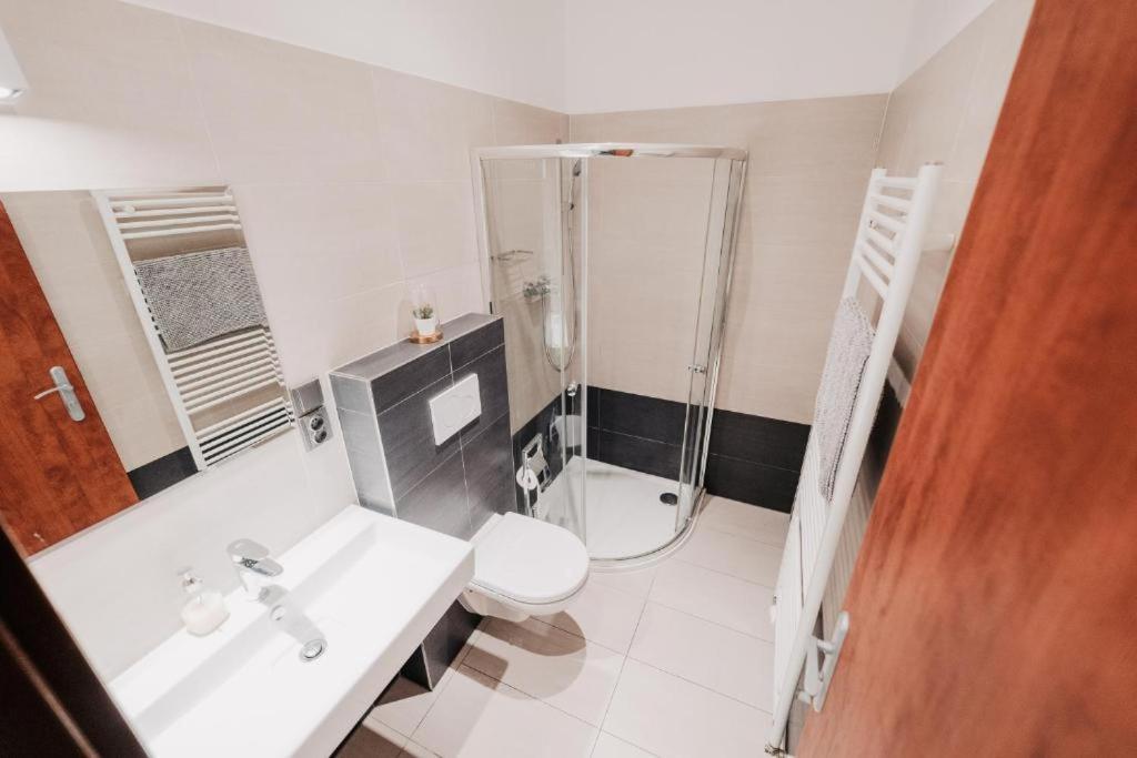 Citybeat Apartments, 400M From The Square Pilsen Exterior foto
